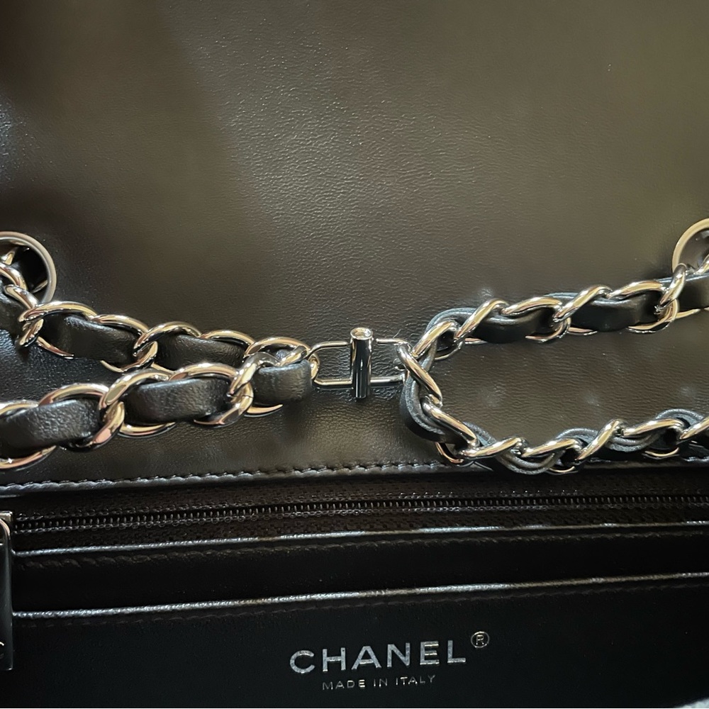 ❌SOLD❌ Authentic Chanel Rectangular Mini Flap - Picture 14 of 17